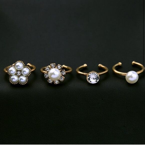 NWT Set Of 4 Antique Gold Pearl Rhinestone Ring Cuffs - Picture 3 of 4